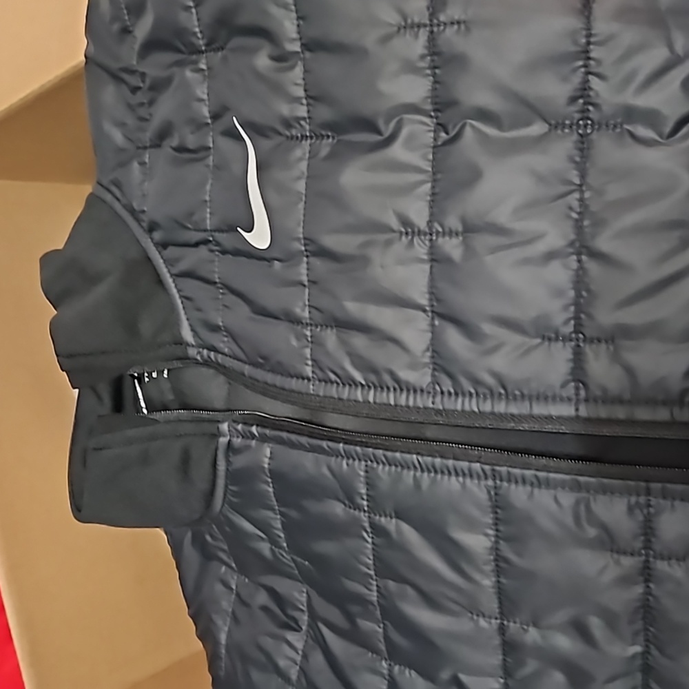 New with tags nike womens Medium jacket